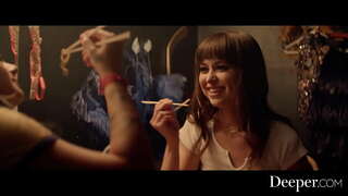 Тереңірек. Сексуалды балапандар лесбияндық трахты ұнатады