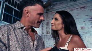 Tio el puto culo de su mujer morena tetona mejor amigo