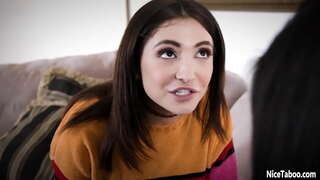 Похотливые красотки Джоанна Энджел и потрясающая миниатюрная Бэбджейн Уайлд поделились членом и были так жестко выебаны