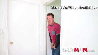 Var ana - Busty Kürən Ana Çalışdı, Özünü, Öz пасынком