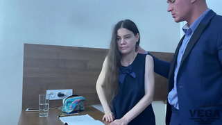 ���თავარი კლასის გადმოვიდა მხრივ და მასწავლებელი სურდა FUCK სტუდენტი ASS