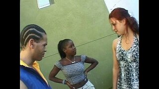 Jake steed küçük beyaz civcivler Küçük Kırmızı Şeytan