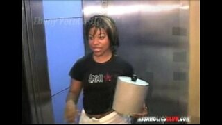 Runnin एक रेल मा Watergirl