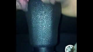 Jenni van Deventer na gari na furaha