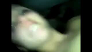 Sonra Galada kıçını vererek