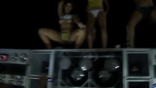 Strio neniu Paredão da Ismael som Fest aŭto m.