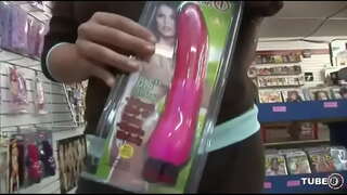 OMNES AMERICAN SLUTS MALESUADA 3 - Scene 2 - Sex Tubster