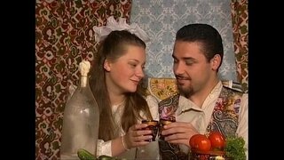 Рус брюнетка менән Ҙур көллият