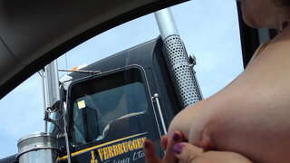 Aussiefox بہت پرجوش محسوس ہوتا ہے