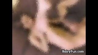 ���ेसाळ तरुण मुलगी जात Licked आणि Fucked