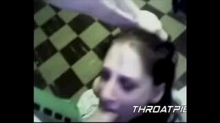 0019 Sexuální Otrokyně facku, plivl na, roubík, na školení