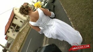 ���੍ਰੇਮਿਕਾ ਲੁਭਾਇਆ