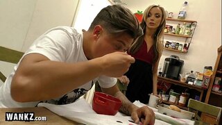 WANKZ - ಯುವಕ ತನ್ನ ನಿಜವಾಗಿಯೂ ಬಿಸಿ ಹಂತ ತಾಯಿ!