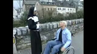 Үҙ яҡыныңды яратыуға