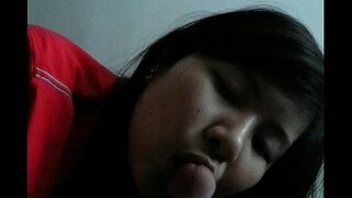 Asiya həvəskar fahişə edir oral barmaqları