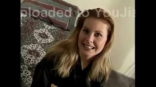 Cowgirl kosmato muco blizu