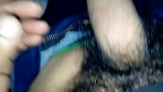 богатая мастурбирует