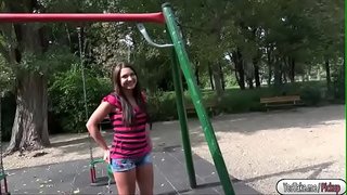 Kristina मध्ये fucked सार्वजनिक रोख