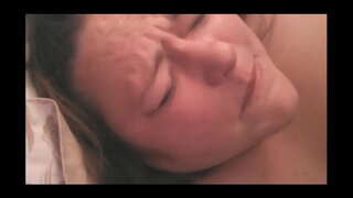 Seorang wanita GEMUK itu Orgasme Muka