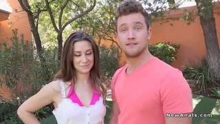 Paar anale fucking in die agterplaas