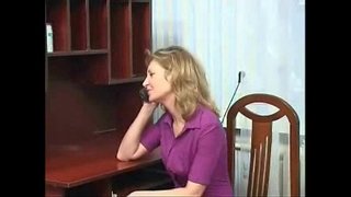 2 ลูกชายอึ๊บแม่ของพวกเขา&amp;#039;s จิ๋มและก้น