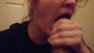 Blanku mucha a encontra kuahá pretu