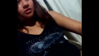 ���ුලියට් විසින් Exitar ඇගේ පෙම්වතා