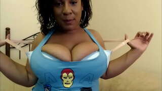 Sa Mabaga Nga Ug Busty Uban Sa Gamay Nga Iring!