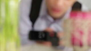 ���ಲಮಗ ಸ್ನೇಹಿತ ಏನು ಮಾಡಬೇಕೆಂದು ತಿಳಿದಿದೆ ಮತ್ತು ಹೇಗೆ