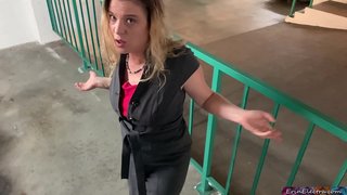 Stepmom tampa piktas jos stepson cums viduje savo pūlingas