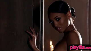 ���्पोर्टी काले कैमरा सत्र