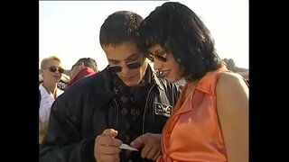 Nu Putri, The Pangawal, jeung Strip-Teaser